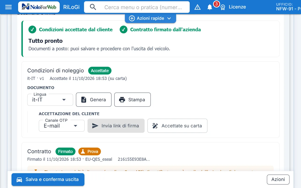 Documenti e firme del contratto: condizioni di noleggio accettate su carta, con l'invio del link di firma via e-mail come alternativa, e tutto pronto per l'uscita.